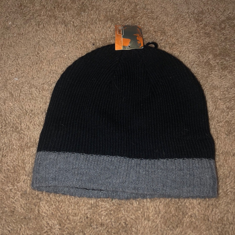 NWT Urban Pipeline Beanie Cap Hat